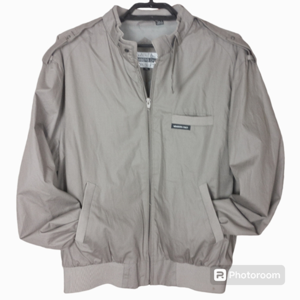 Vintage 80s Authentic Members Only Bomber Jacket Gray Zip Up Size 46